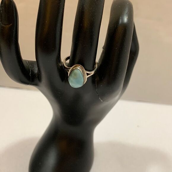 Sterling Silver 925 size 8 ring with blue gemstone - Picture 1 of 6